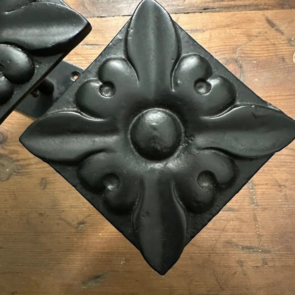 Anthropologie Set of Fleur de Lis Black Iron Holdbacks